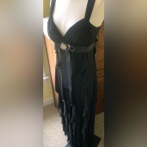 Betsy & Adam Elegant Black Ruffle Maxi Dress